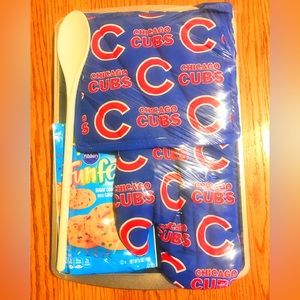 Chicago Cubs oven mitt gift set